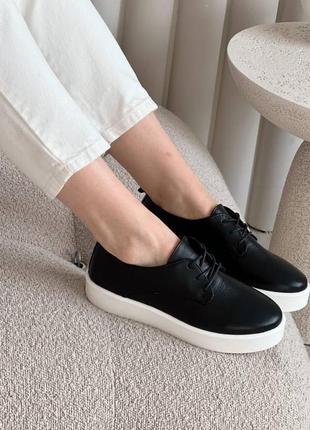 Черные базовые женские кроссовки кеды туфли мокасины из натуральной кожи кожаные туфли кроссовки
