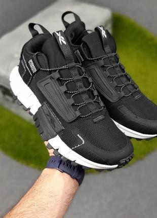 Reebok zig kinetica edge чорні на білій