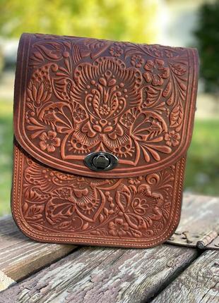 Женская сумка. кожа женская сумочка с цветами ручной работы. кожаная сумочка с тиснением на плечо.