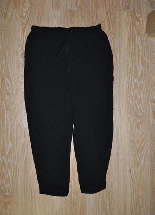 Стильні легкі чорні штани на резинці esmara