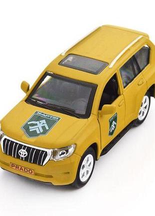 Машинка металева "шеврони героїв – toyota prado – хартія"