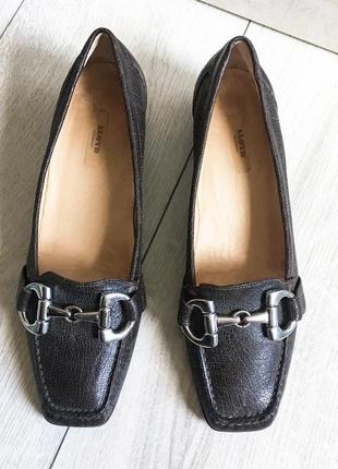 Lloyd туфлі натуральна шкіра коричневі німеччина оригінал 39,5 розмір