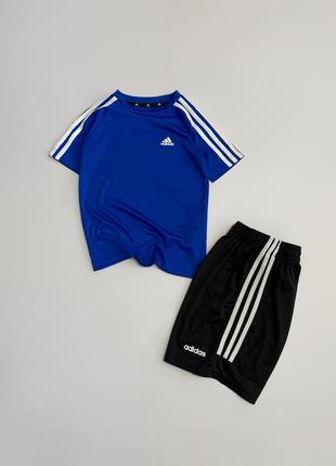 Костюм adidas , на вік  7-8 р./128 см.