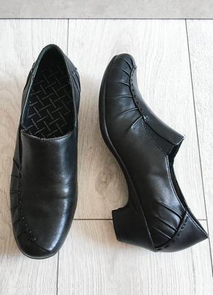 Medicus жіночі шкіряні туфлі чорного кольору німеччина 40