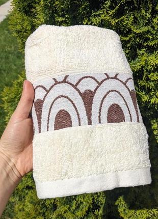 Махровий рушник для ванни.