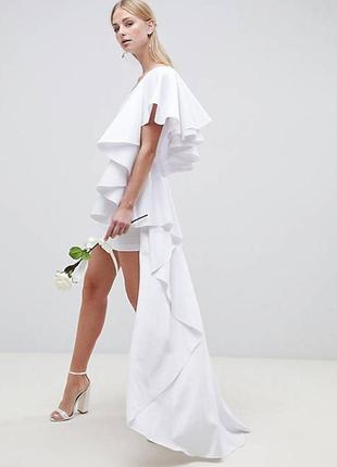 Белое макси платье на одно плечо с воланами asos edition