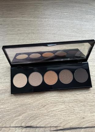 Розкішна нюдова палітра bobbi brown nudes eye shadow palette smokey nudes