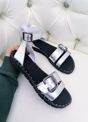 Босоніжки з натуральної шкіри