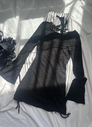 Чорна міні сукня prettylittlething