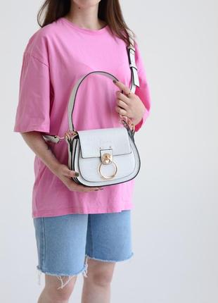 Популярная женская сумка chloe белая фактурная круглая, топ качества небольшого размера вместительная
