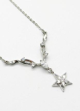 Серебряное колье со вставкой фианит