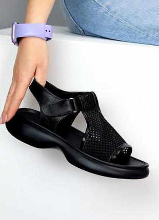 Чорні жіночі босоніжки з сіткою з наскрізною перфорацією з натуральної шкіри жіночі босоніжки з сіточкою