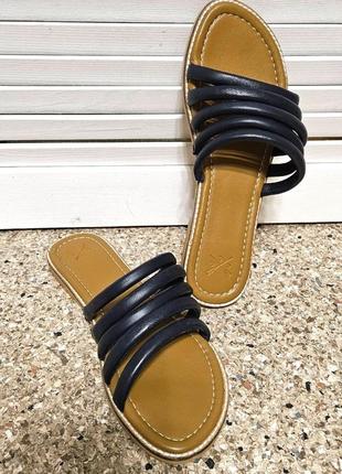 Шльопанці жіночі шкіряні crew clothing