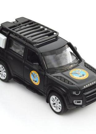 Машинка металева із серії "шеврони героїв" - land rover defender 110 - "гур мо" метал чорний4 фото