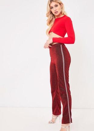 Красные женские брюки с лампасом люрекс, металлик misspap