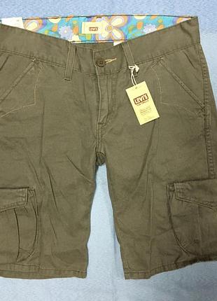 Шорти жіночі levi’s, 7( m ) , 11 ( l )