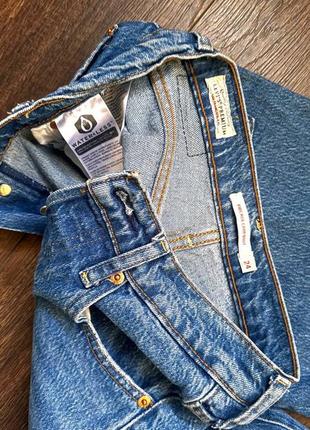 Джинси levi's