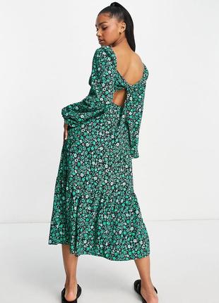 Стильна сукня в квітковий принт від new look 12/40