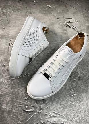 Чоловічі шкіряні кеди з логотипом philipp plein, білі кеди натуральна шкіра перфорація7 фото