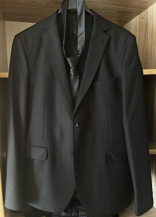 Мужской классический костюм (54-56 размер)