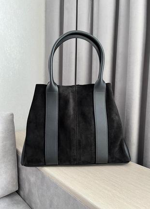 Вместительная черная женская сумка ковш