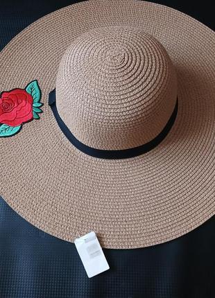 Шляпа с розой