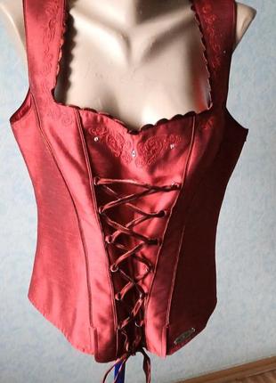 Корсет женский красный,баварский,винтажный.