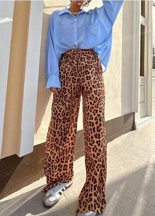 Леопардові брюки палаццо широкі прямі штани вільного крою на високій посадці стильні трендові коричневі чорні білі
