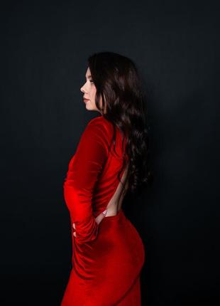 Красное вечернее платье велюровое