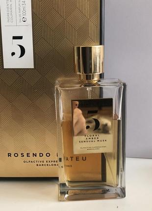 Парфумерна вода rosendo mateu no5 floral amber, sensual musk