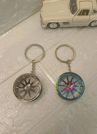 Брелок для ключів