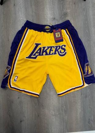 Баскетбольные шорты lakers лейкерс чикаго булс