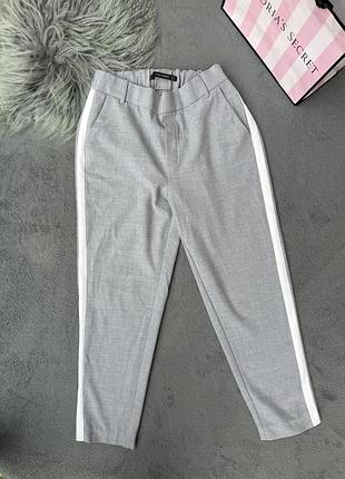 Брюки с лампасами  zara
