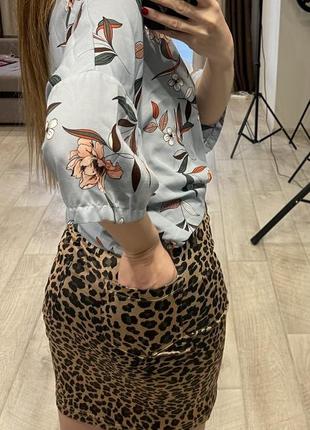 Мини леопардовая юбка