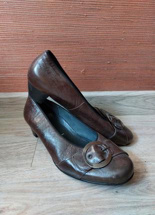💛🤎💙 чудові комфортні черевики з натуральної шкіри на невеличкому каблучку