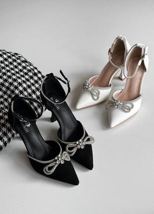 Нереально стильні та зручні туфлі з бантиком , у чорному та білому кольорі, розміри 36-40💗