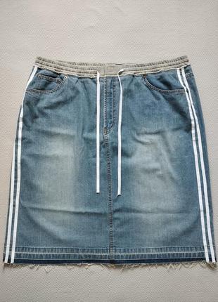Крутая  джинсовая юбка с лампасами супер батал east coast evans