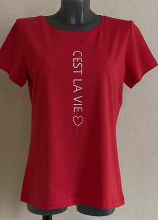 Базовая.стильная,мега качественная,стрейчевая красная футболка1 фото