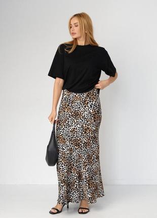 Атласная юбка с леопардовым принтом