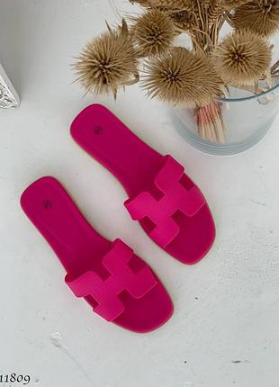 Шльопанці 37-23,5 38-24 см маломірять