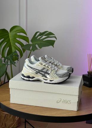 Кросівки asics