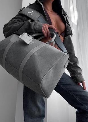 Сумка jordan monogram duffle grey