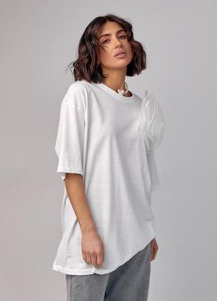 Футболка удлиненная oversize с объемным цветком