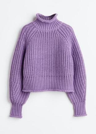 Теплий бузковий светр гольф під шию xs жіночий стильний у складі вовна зимовий об'ємний крупна в'язка товстий фіолетовий  вкорочений крій шерсть
