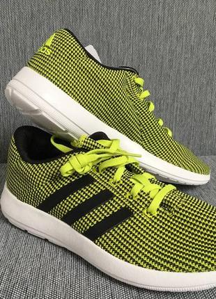 Кросівки adidas
розмір 42 2/3
26.5-27см по устілці