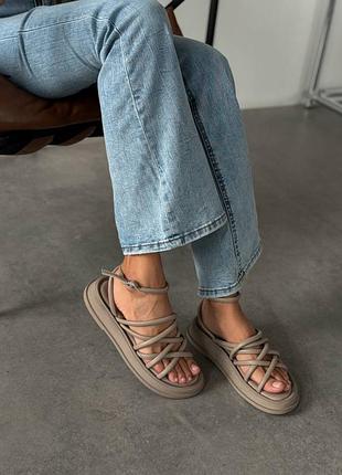 Стильные премиальные босоножки из натуральной кожи