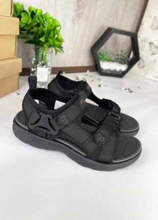 Крутезні босоніжки трекери для хлопчиків