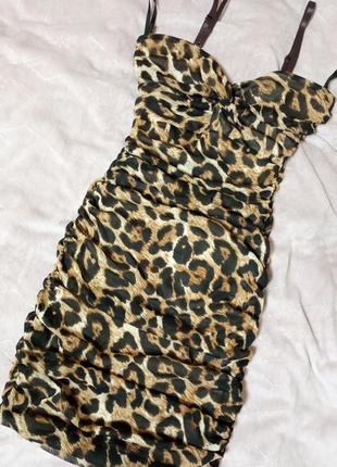 Летнее вечернее леопардовое платье