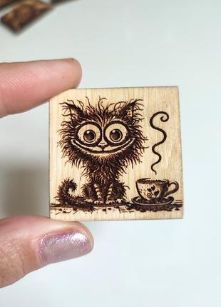 Магнит деревянный чеширский кот чашка кофе handmade ☕ 4x4см