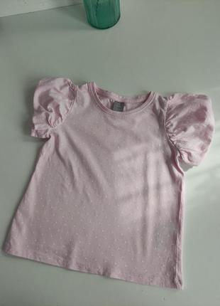 Нежно-розовая футболка